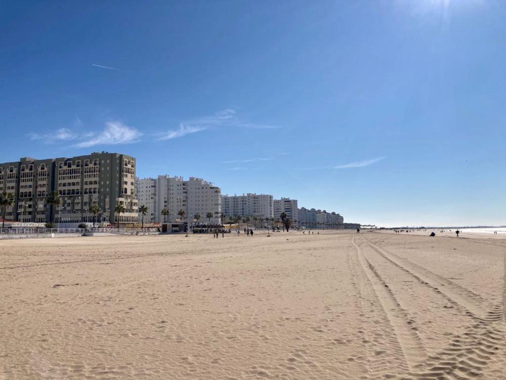Estudio Blegamar Vistas - Playa, Wifi Y Aparcamiento Ел Пуерто де Санта Мария Екстериор снимка